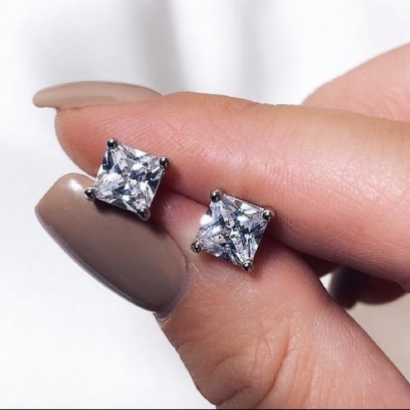 925 Sterling Silver Princess Cut Diamond Earrings - Picture 3 of 5